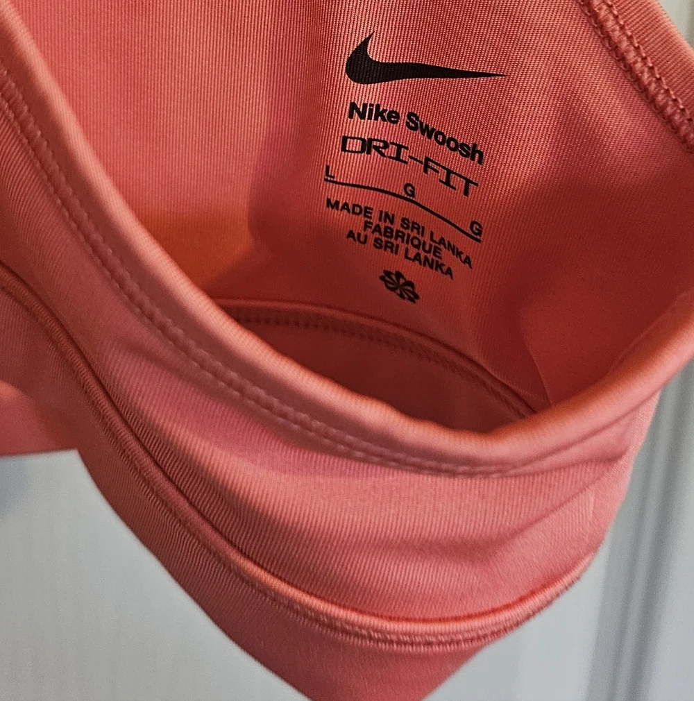 Nike Swoosh Dri Fit Girls Large Training Sports Bra - Picture 3 of 4